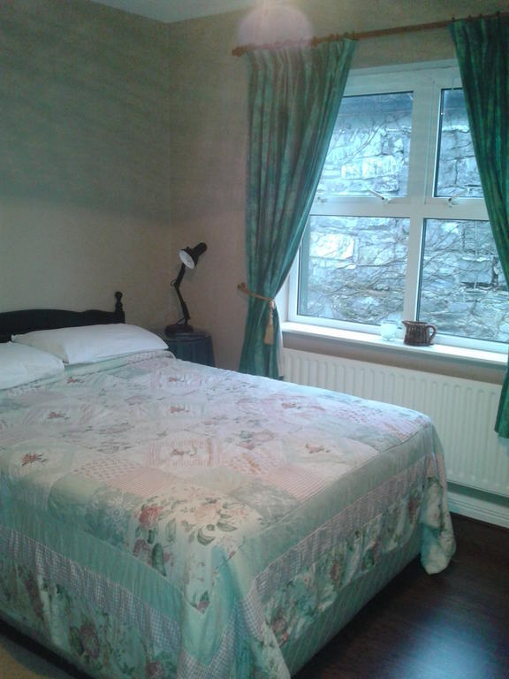 Killary House Hotel เวสต์พอร์ต ภายนอก รูปภาพ